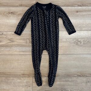 Kyte BABY Black and Cream Kids Footie
